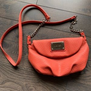 🔥 Super Cute Nine West Crossbody 🔥